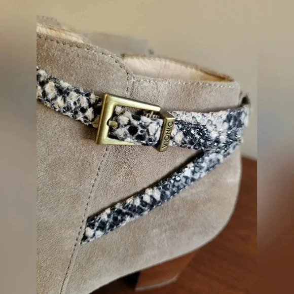 Vionic Upright Upton Taupe Suede Leather Ankle Booties(6) - Picture 6 of 9